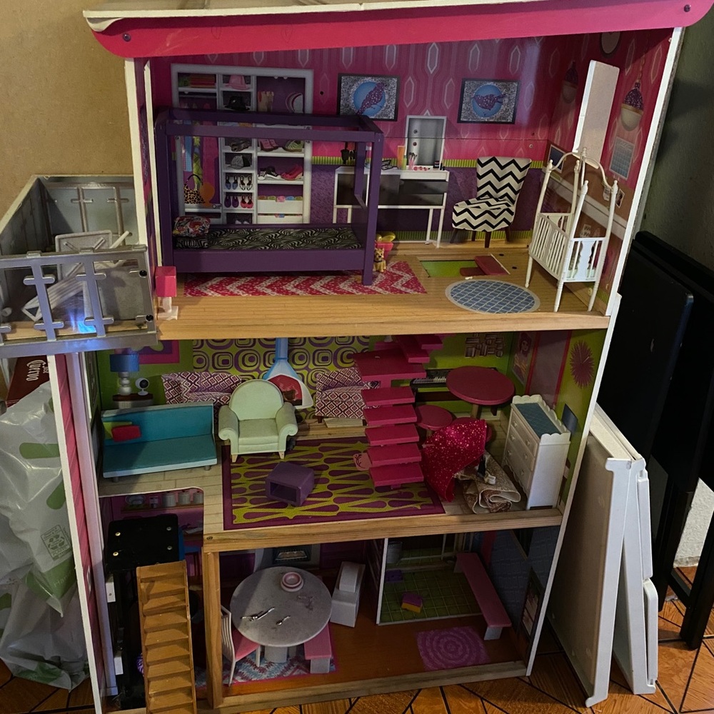 Doll house